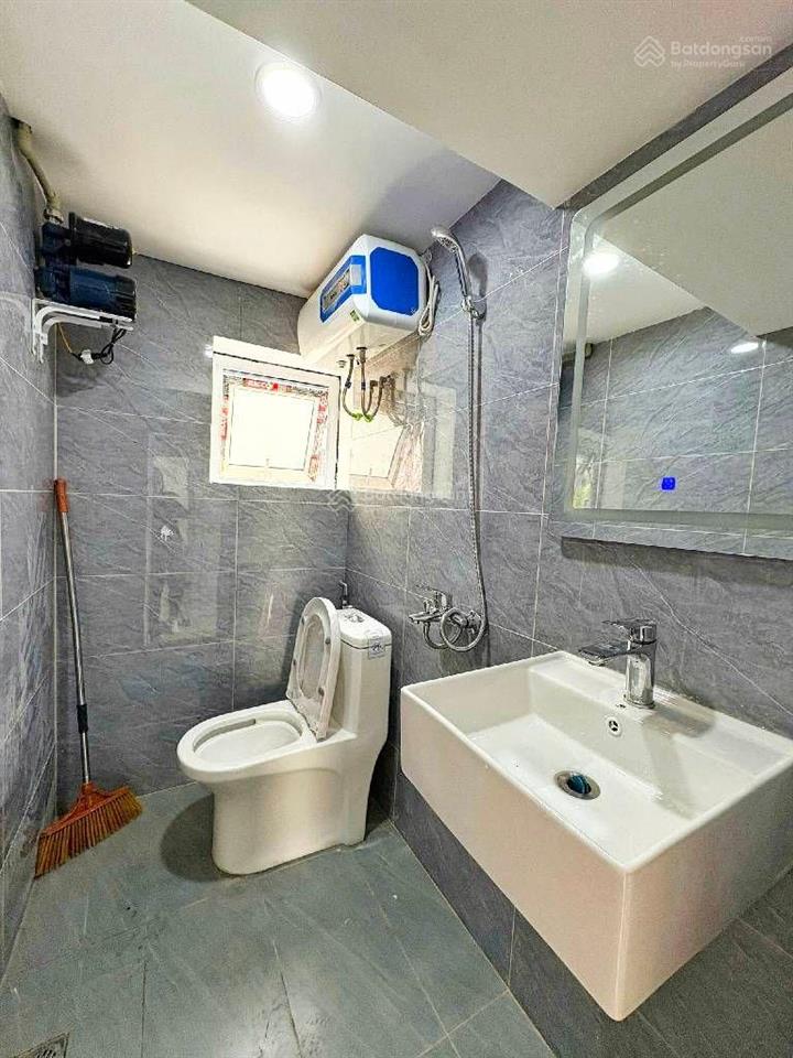 Chính chủ bán nhà đường tôn đức thắng cách đúng 20m oto thông  hai mặt thoáng. dt28m2, mt3.3m