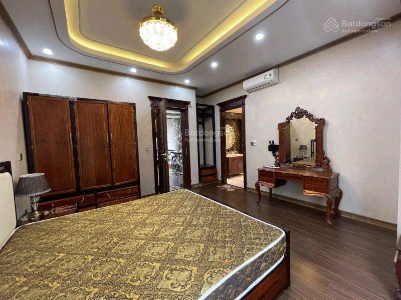 Bán biệt thự vinhomes long biên khu hoa lan view sông siêu đẹp  dt241m2, 4 tầng,giá120 tỷ tl