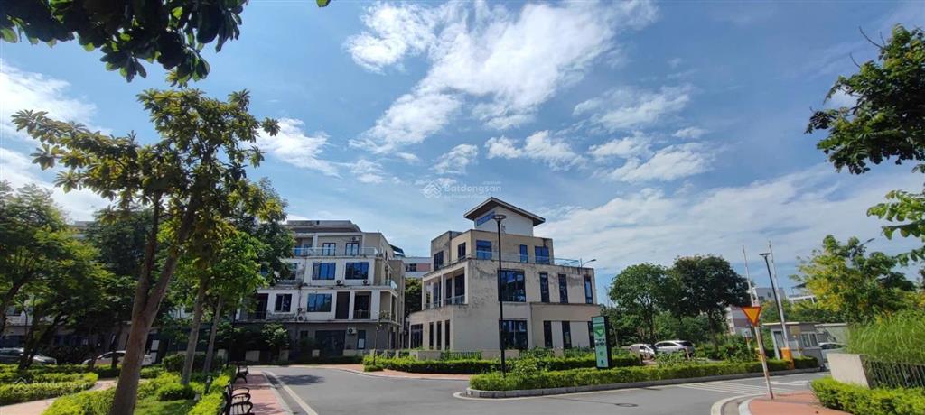 Chính chủ bán căn biệt thự đơn lập lan viên  căn góc  4 mặt tiền  kinh doanh đỉnh.350m2,mtm.