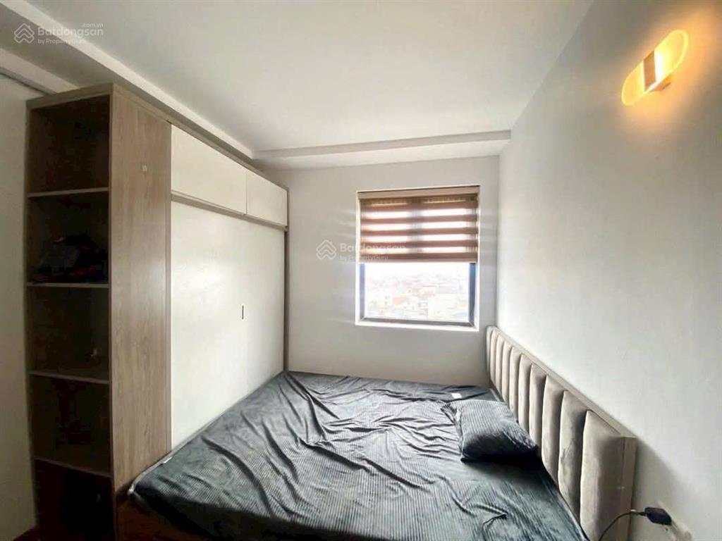 Tôi cần bán căn chung cư rubyct3 phúc lợi  50m2, 2 ngủ,2 vs. giá3.05 tỷ có tl