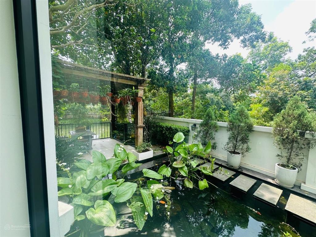 Bán biệt thự khu hoa lan  mt15m  view sông đẹp  full nội thất.390m2, 3 tầng nổi và 1 tầng hầm