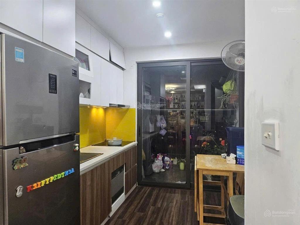 Bán gấp căn chung cư ruby 3  full nội thất  51m2, 2 phòng ngủ, 2vs. tầng 12. giá 2,75 tỷ có tl