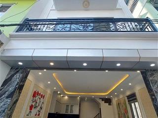 Bán nhà viêt hưng  gần bic long biên  thang máy  full nội thất. dt50m2, 6 tầng, mt4m.