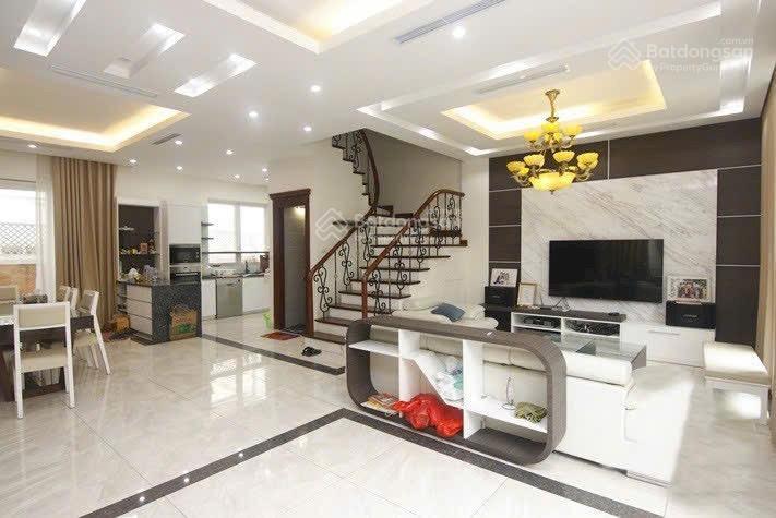 Cần cho thuê căn biệt thự khu anh đào  vinhomes long biên. dt 160m², mt 9m, full nội thất.