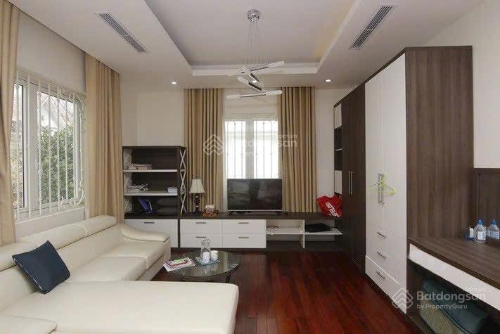 Cần cho thuê căn biệt thự khu anh đào  vinhomes long biên. dt 160m², mt 9m, full nội thất.