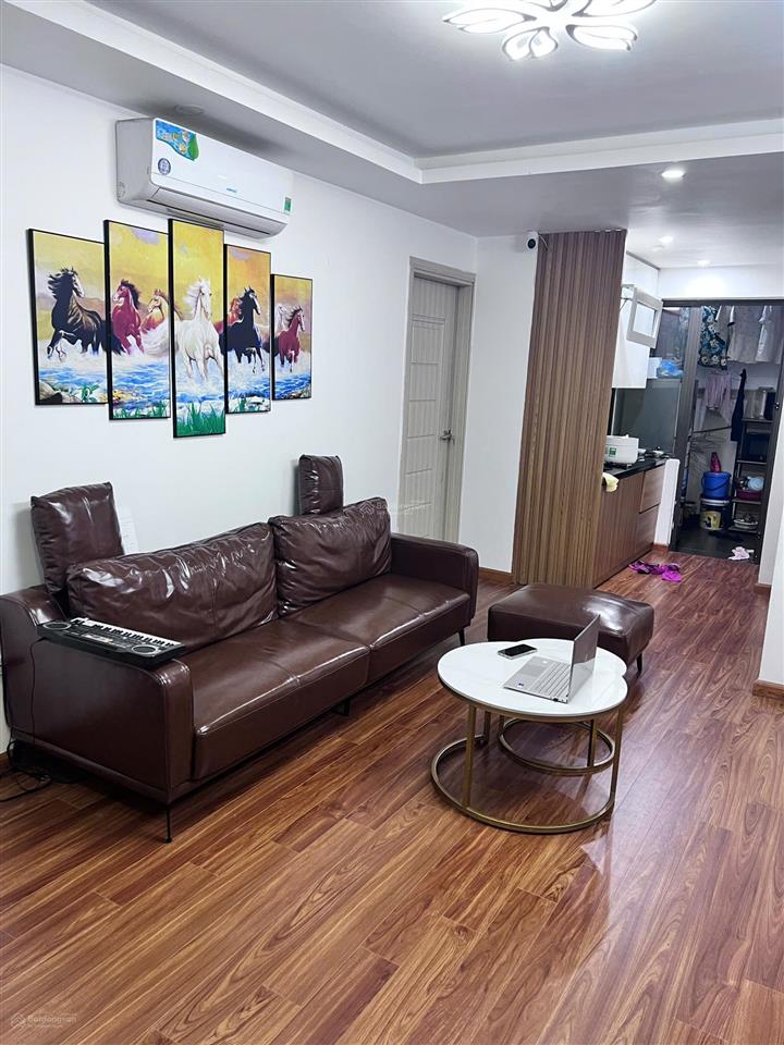 Chính chủ bán căn ruby3  full nội thất  tầng 10. dt 53m, 2 phòng ngủ, 2vs