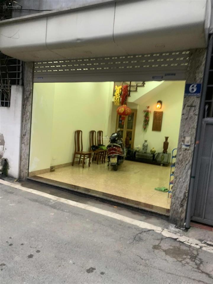 Cho thuê nhà đường đàm quang trung cạnh aeon long biên  thang máy oto vào. 50m2,5 tầng, 4 ngủ