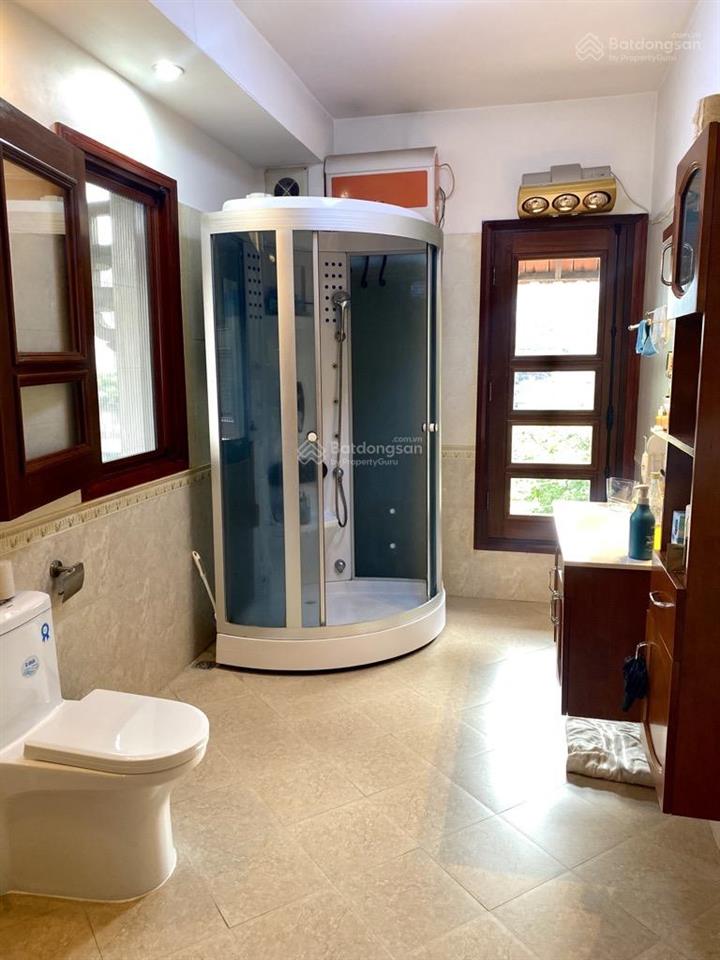 Cho thuê biệt thự lô góc mặt đường 15m vỉa hè 5m mặt tiền 36m dt 500m2 4 tầng giá 65tr/th