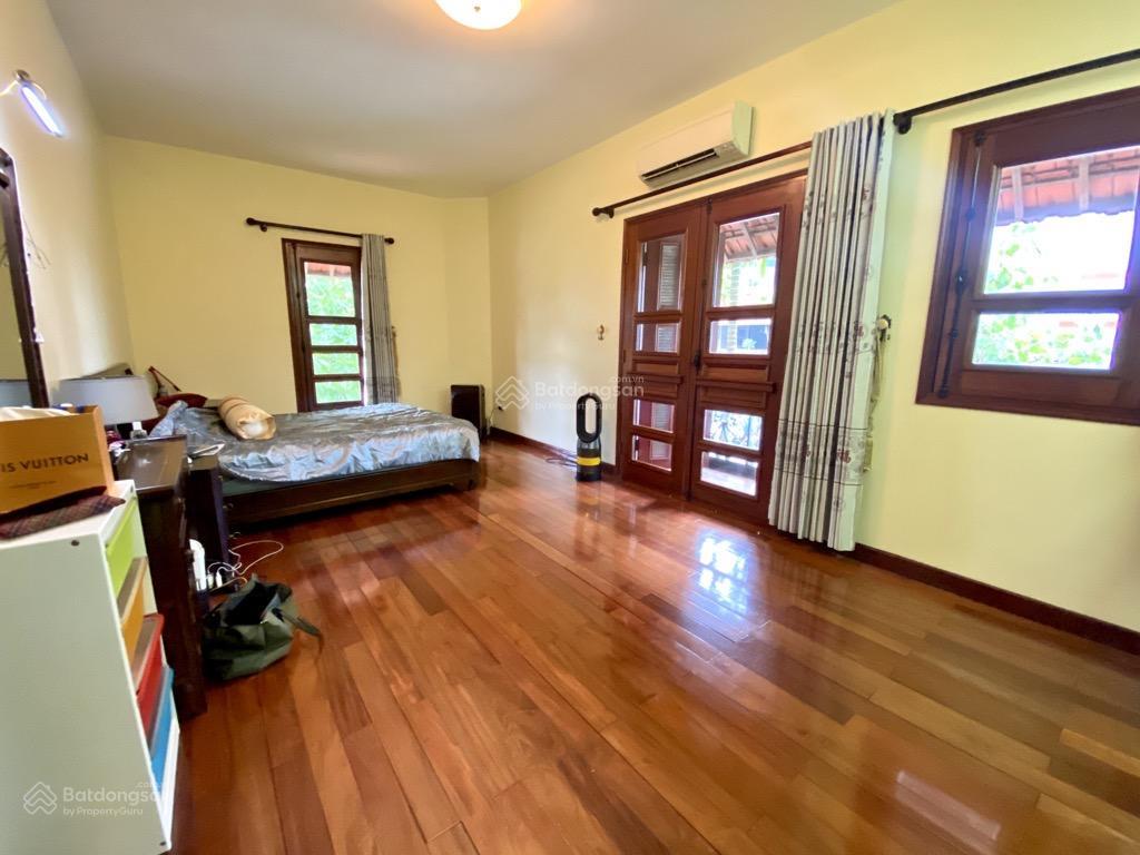 Cho thuê biệt thự lô góc mặt đường 15m vỉa hè 5m mặt tiền 36m dt 500m2 4 tầng giá 65tr/th