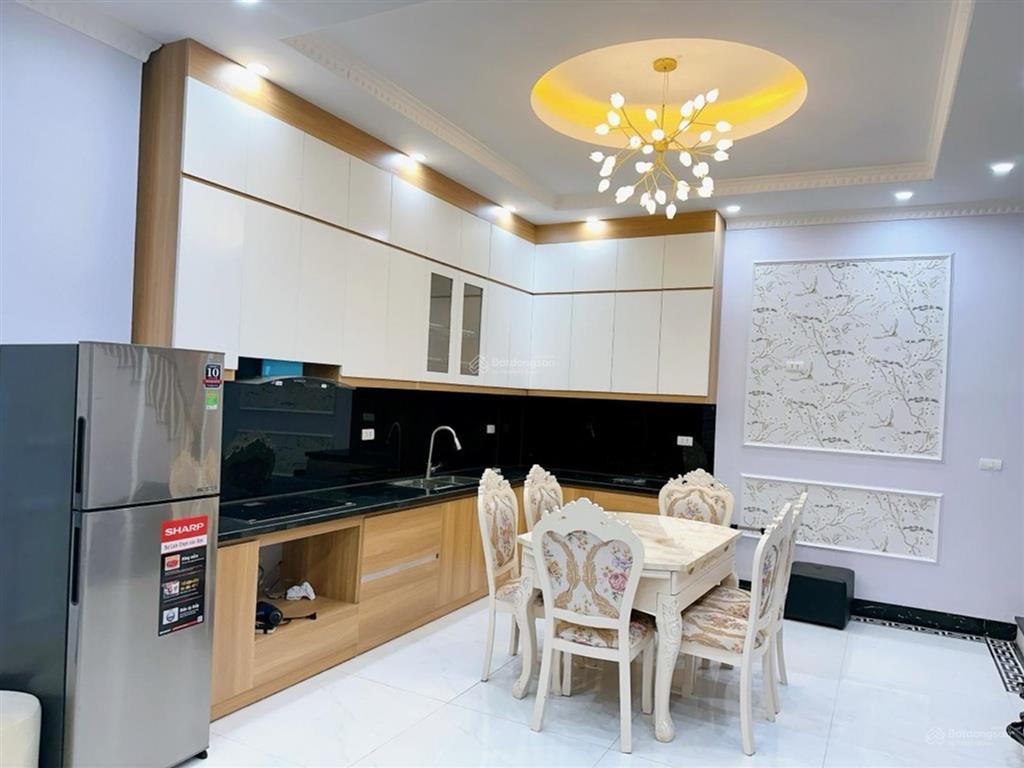 Nhà phân lô khu đấu giá phúc lợi  vỉa hè  kinh doanh  thang máy  full nội thất. dt 90m2, 6m.
