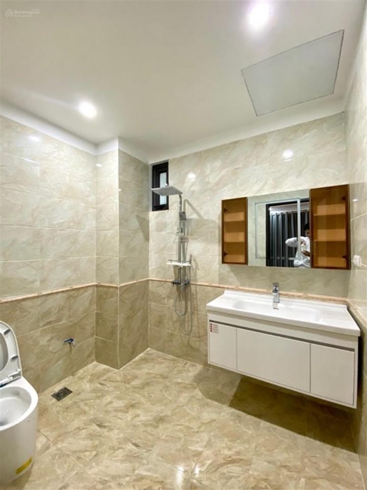 Nhà phân lô khu đấu giá phúc lợi  vỉa hè  kinh doanh  thang máy  full nội thất. dt 90m2, 6m.