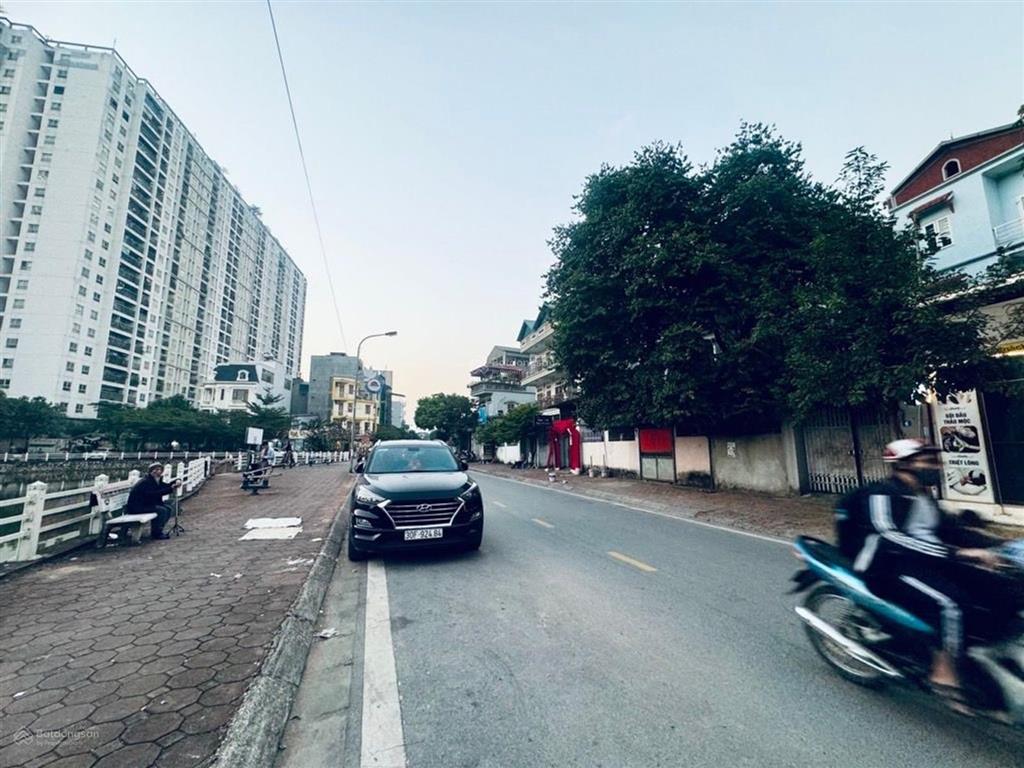 Bán nhà mặt ngõ 195 phúc lợi  vỉa hè  3 oto tránh. dt115m2, mt5.5m. giá đầu tư 145tr/m2 còn tl