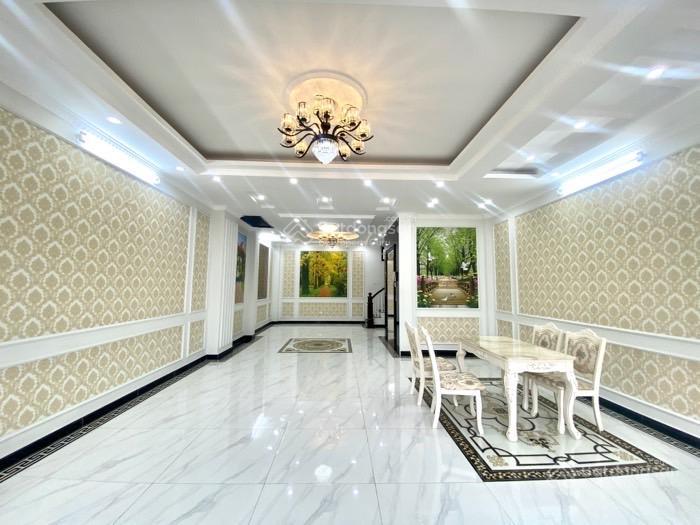 Bán nhà khu đấu giá phúc lợi vỉa hè  kinh doanh  thang máy. 80m2, 5 tầng, mt5.5m.
giá chào22.9