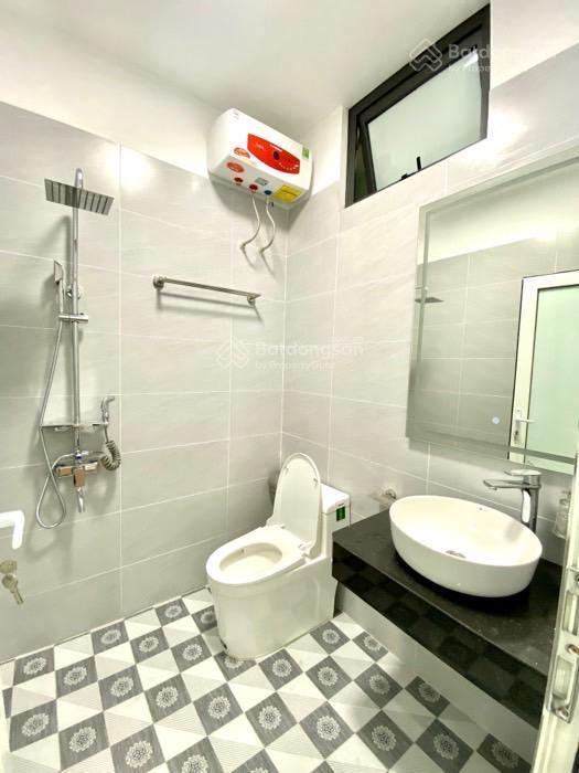 Bán nhà khu đấu giá phúc lợi vỉa hè  kinh doanh  thang máy. 80m2, 5 tầng, mt5.5m.
giá chào22.9