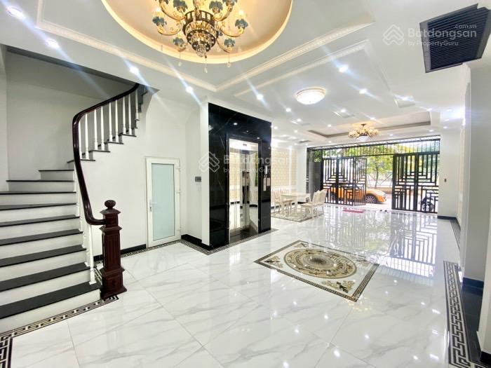 Bán nhà khu đấu giá phúc lợi vỉa hè  kinh doanh  thang máy. 80m2, 5 tầng, mt5.5m.
giá chào22.9