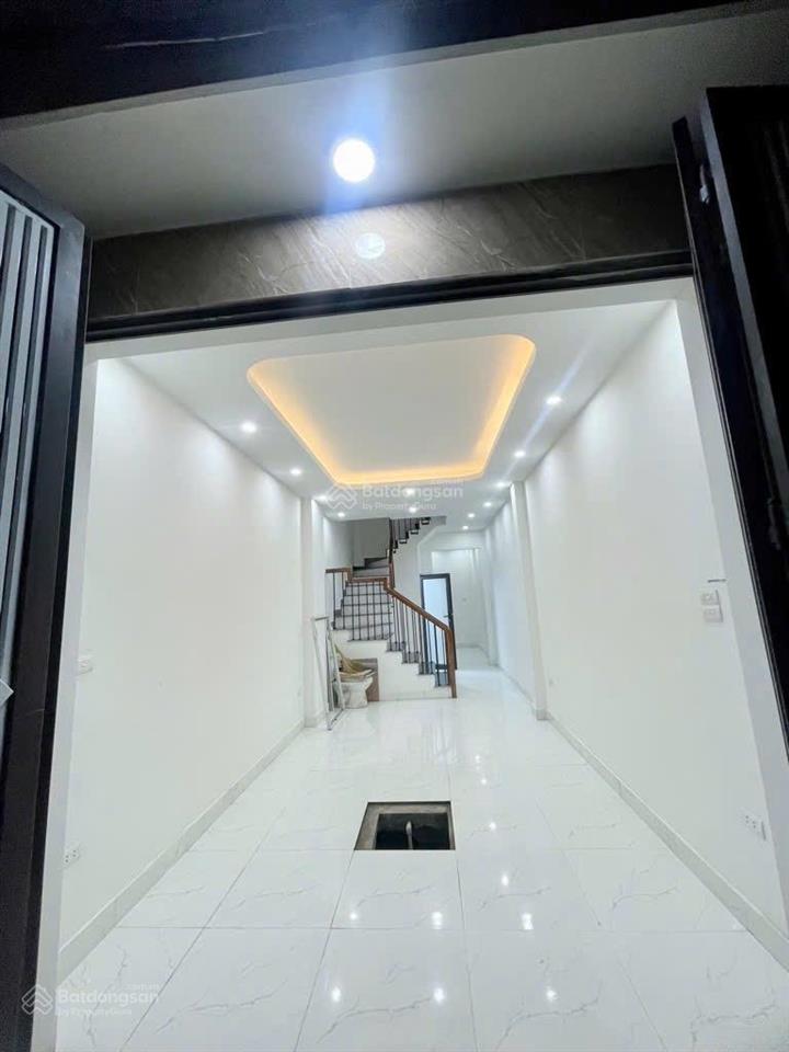 Bán nhà phố hoa lâm  việt hưng  oto cách 30m. dt 36m2, 4 tầng. giá 6.5 tỷ có tl