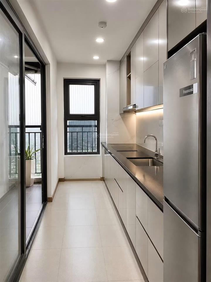 Bán căn ruby3 phúc lợi  nội thất cơ bản. dt 63m2, 3 ngủ, 2vs. giá 3,55 tỷ có tl. tầng thấp