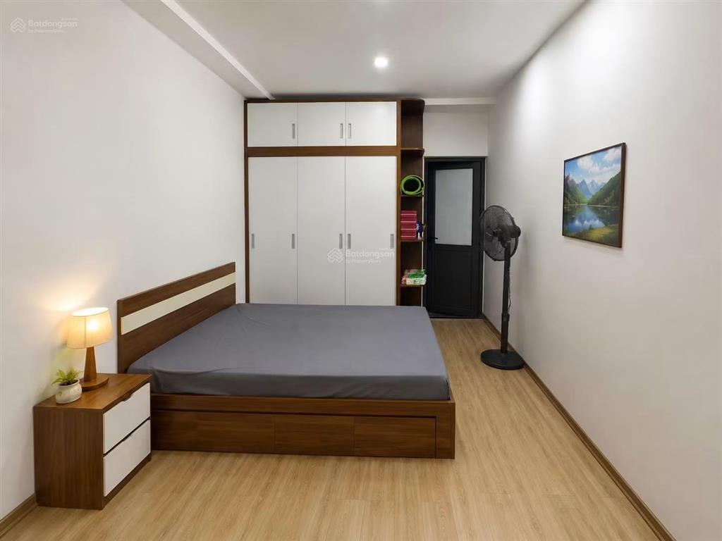 Bán căn ruby3 phúc lợi  nội thất cơ bản. dt 63m2, 3 ngủ, 2vs. giá 3,55 tỷ có tl. tầng thấp