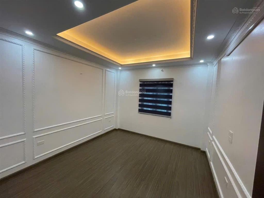Bán nhà nguyễn văn cừ  cách oto tránh 30m full nội thất. dt55m2, 5 tầng, mt3.8m