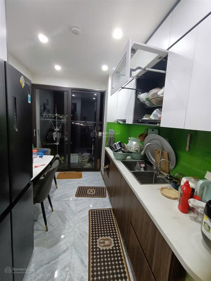 Bán gấp căn ruby3 full nội thất siêu đẹp view sông  hướng mát tầng đep.58m2, 2 ngủ,2vs. hơn 3 tỷ