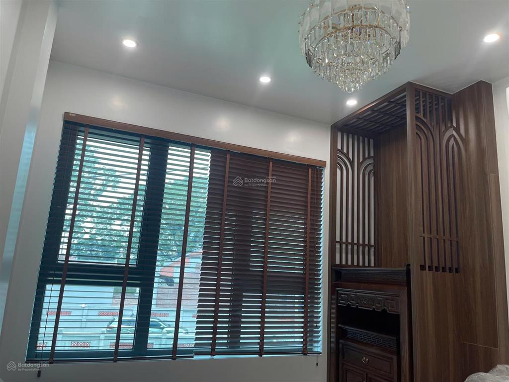 Cho thuê nhà ngõ 206 nguyễn quý trị  cạnh vinocepart 1. oto 7 chỗ vào nhà  view thoáng. 45m2, 4t