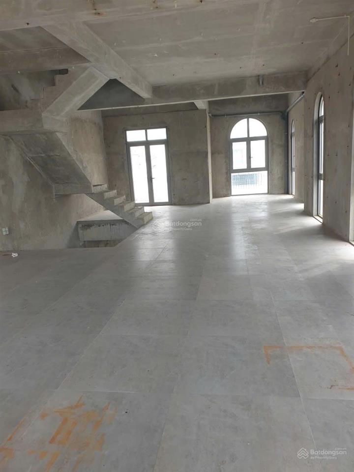 Cho thuê căn biệt thự tulip 9  mặt phố đào đình luyện  kinh doanh  thuê lâu dài. 210m2, 4t, 33tr