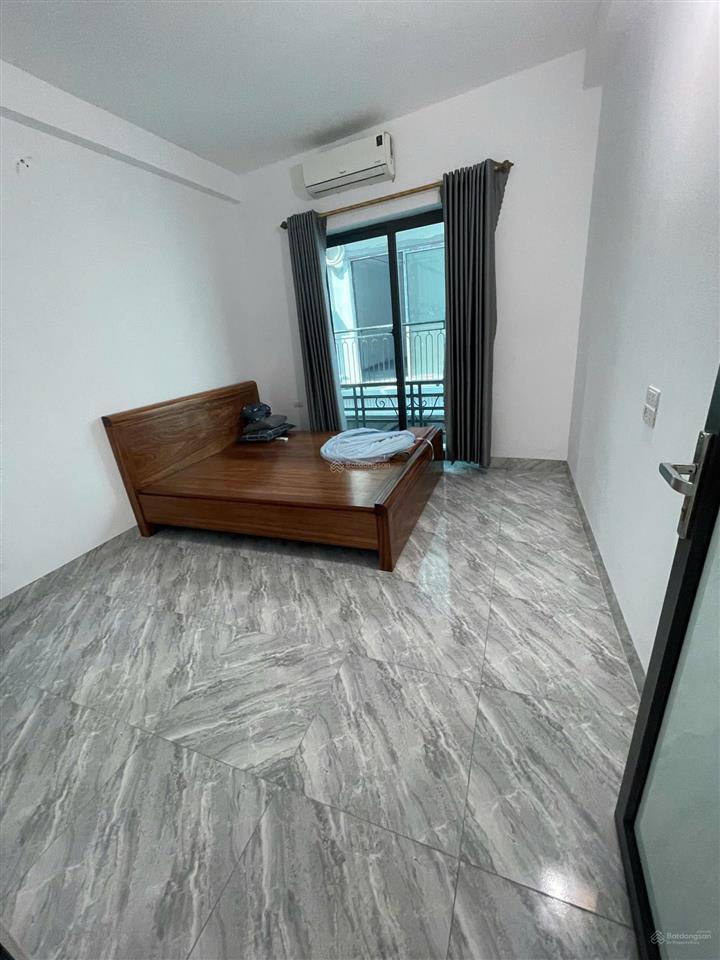 Cho thuê nhà trọ cạnh ecohomes long biên  45m2, 4 ngủ, giá8tr/tháng.
