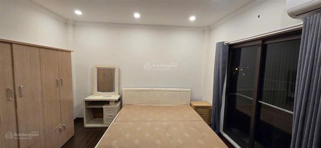 Cho thuê nhà riêng ngõ 83 phúc lợi  oto đỗ cửa full nội thất  gần trường học và chợ. 38m2, 6tâng