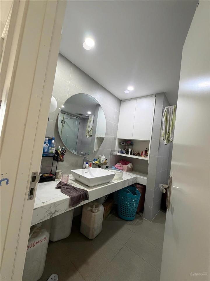 Cho thuê căn chung cư legarand jadin sài đồng  180m2, 4 ngủ, 3vs. giá thuê 18tr/ tháng  full đồ