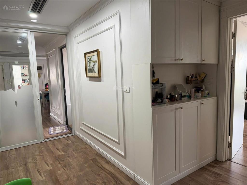 Cho thuê căn chung cư legarand jadin sài đồng  180m2, 4 ngủ, 3vs. giá thuê 18tr/ tháng  full đồ