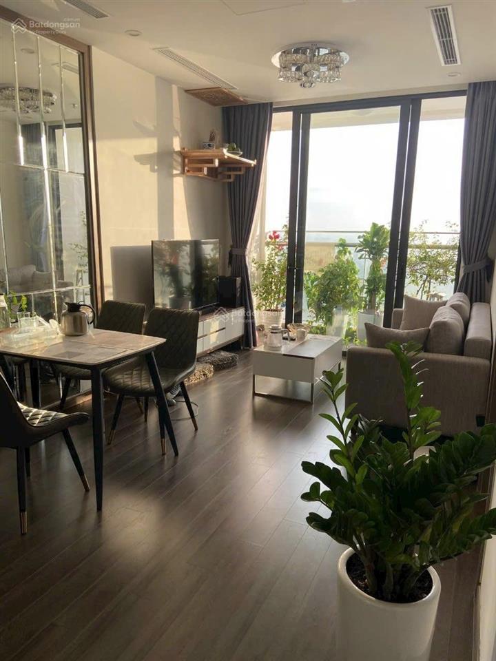 Cho thuê căn chung cư vinhomes symphon. từ 12tr/th căn 2ng2w đầy đủ nội thất cao cấp.