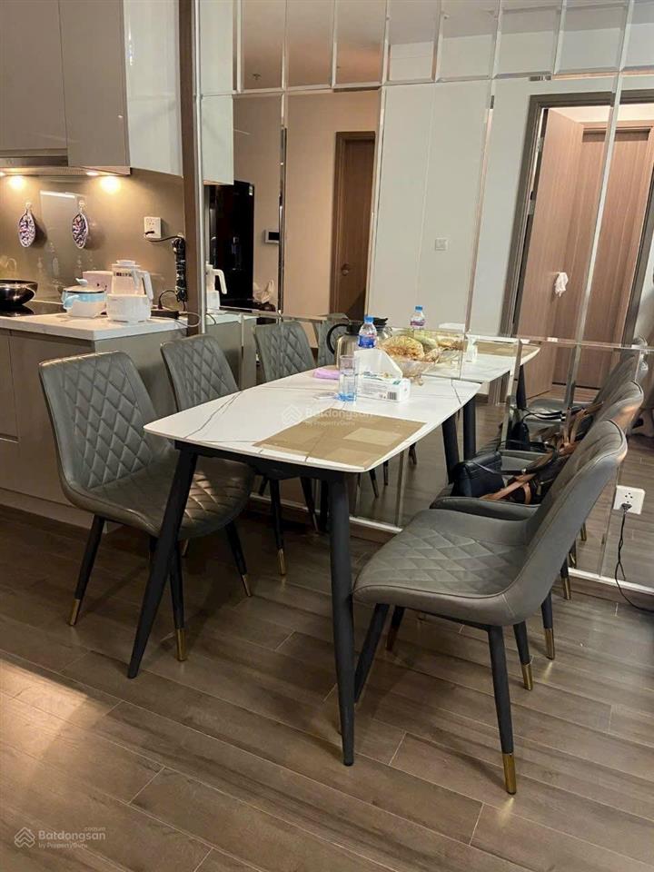 Cho thuê căn chung cư vinhomes symphon. từ 12tr/th căn 2ng2w đầy đủ nội thất cao cấp.