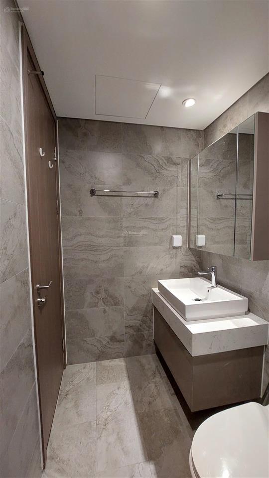 Cho thuê căn chung cư symphony long biên  dt 50m2, 1 ngủ, 1 khách, 1vs.