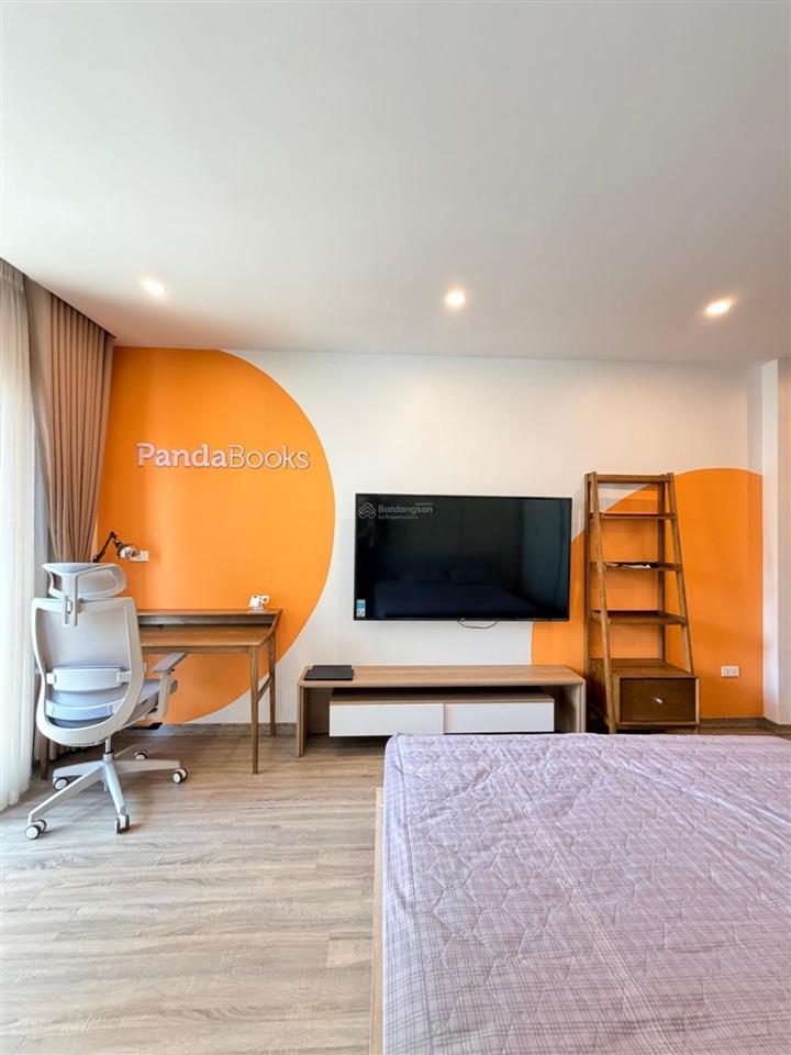 Cho thuê nhà 7 tầng  thang máy  full nội thất  cách 1 nhà là mặt phố mai phúc. 48m2  giá tl