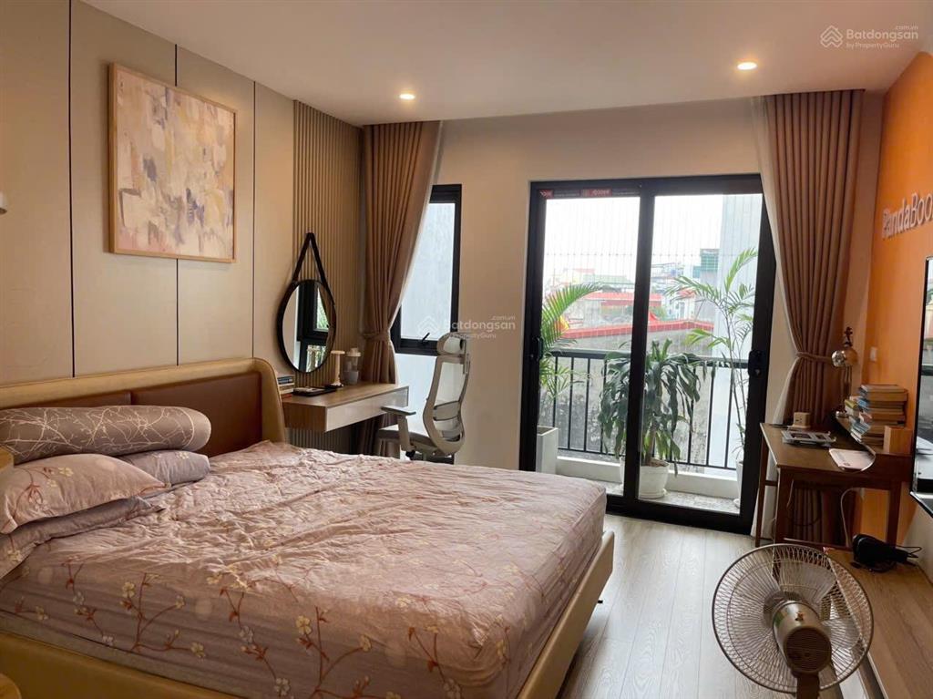 Cho thuê nhà 7 tầng  thang máy  full nội thất  cách 1 nhà là mặt phố mai phúc. 48m2  giá tl