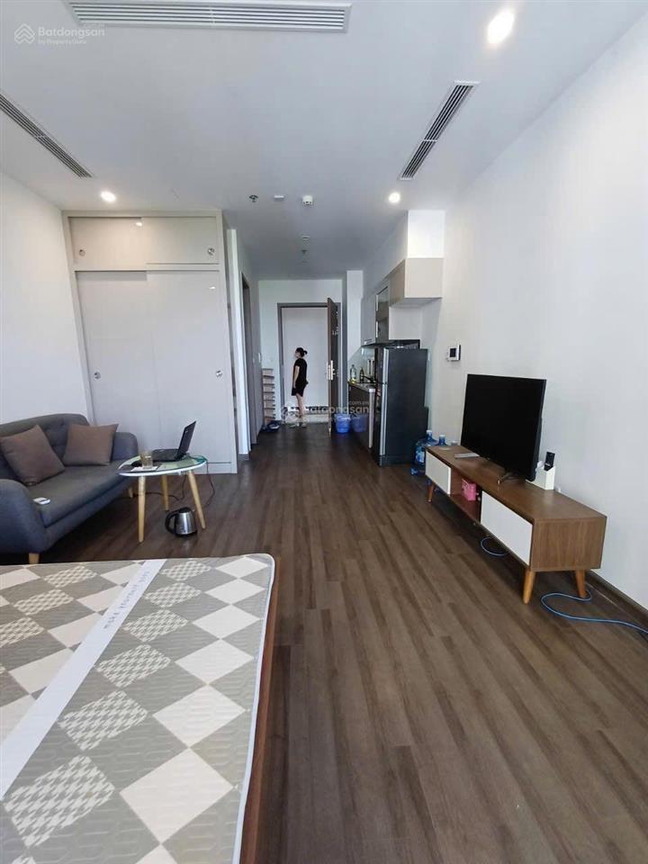 Cho thuê căn chung cư vinhomes symphony long biên. căn 1 ngủ, 1vs  full nội thất  8.5tr/tháng.