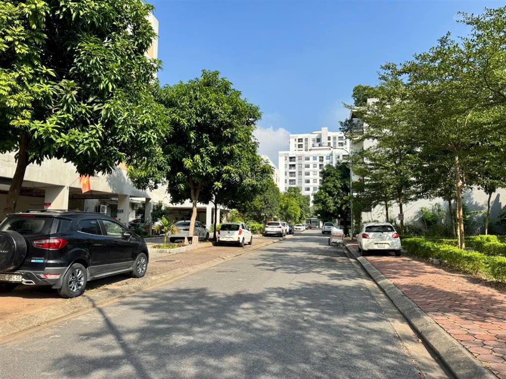 Giá đầu tư đất tđc giang biên  vỉa hè  phân lô  kinh doanh đường rộng. 80m2, mt4.5m. giá tl.