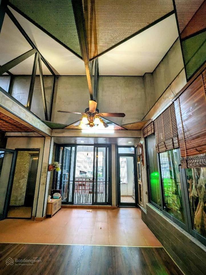 Nhà đẹp 4 tầng trung tâm quận 8, đương bá trạc, 8 x 12m2, chủ giảm sâu còn 18 tỷ