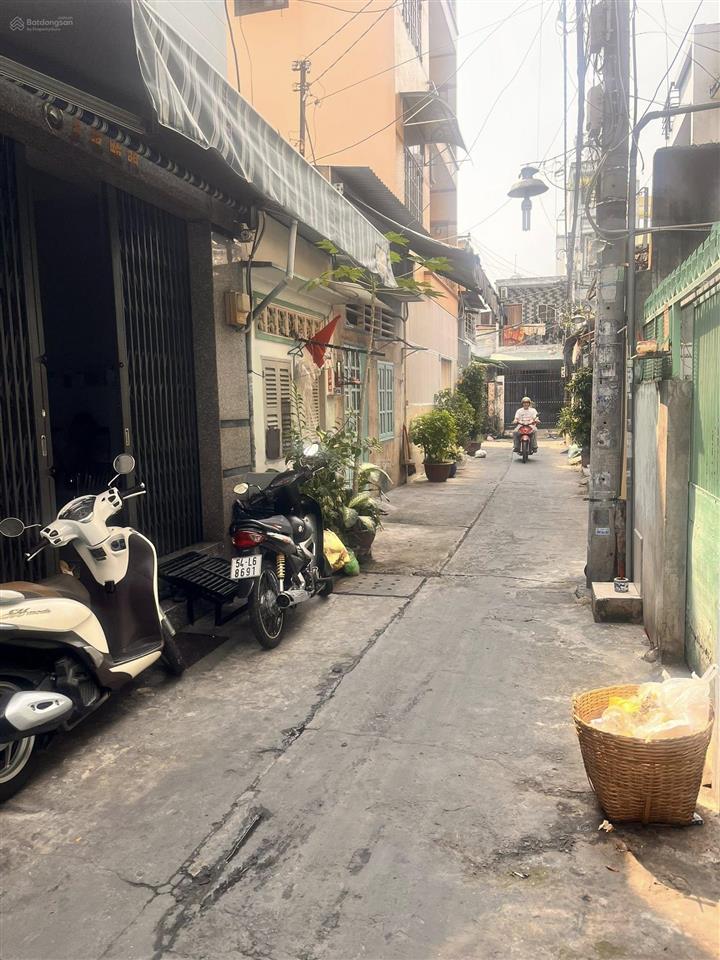 Nhà quận 8, phong phú, 3 tầng, dt 3,3 x 7m, nhỉnh 3,5 tỷ