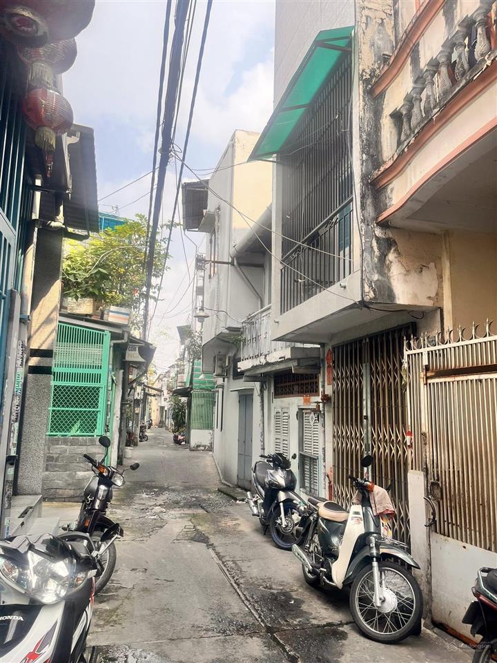 Nhà quận 8, phong phú, 3 tầng, dt 3,3 x 7m, nhỉnh 3,5 tỷ