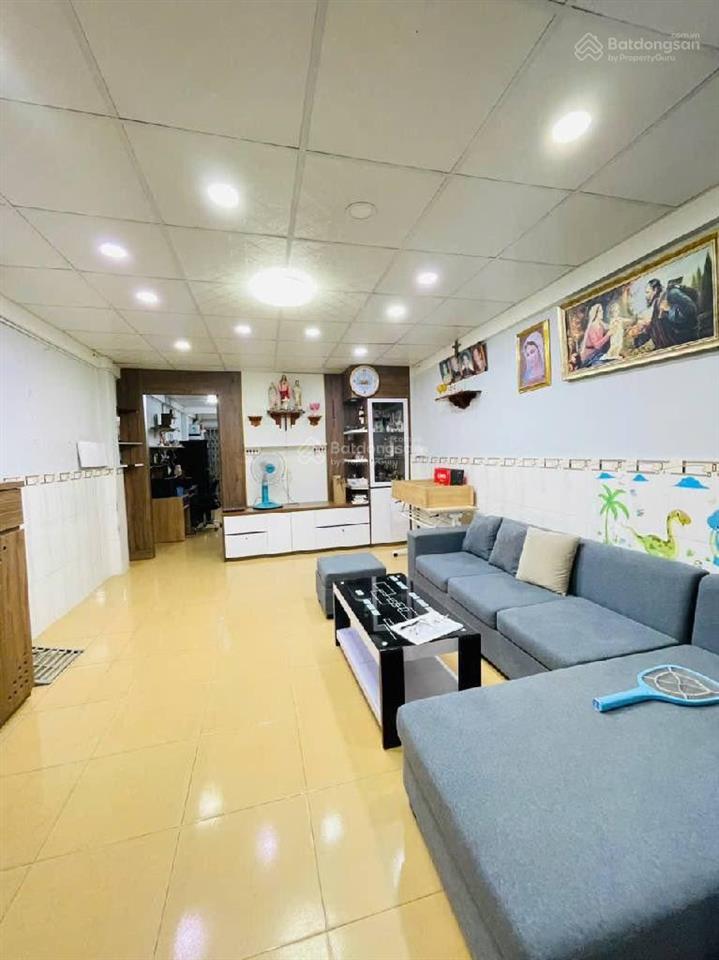 Bán nhà gần bx quận 8, dt 4 x 13m, 2 tầng, 2 mặt tiền, thông đường tứ tung, hot 5,6 tỷ.