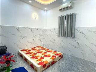 Bán nhà quận 10, lê hồng phong, 4 tầng, dt (4 x 11m), xe hơi đổ tới cửa, chủ giảm mạnh còn 10,6 tỷ