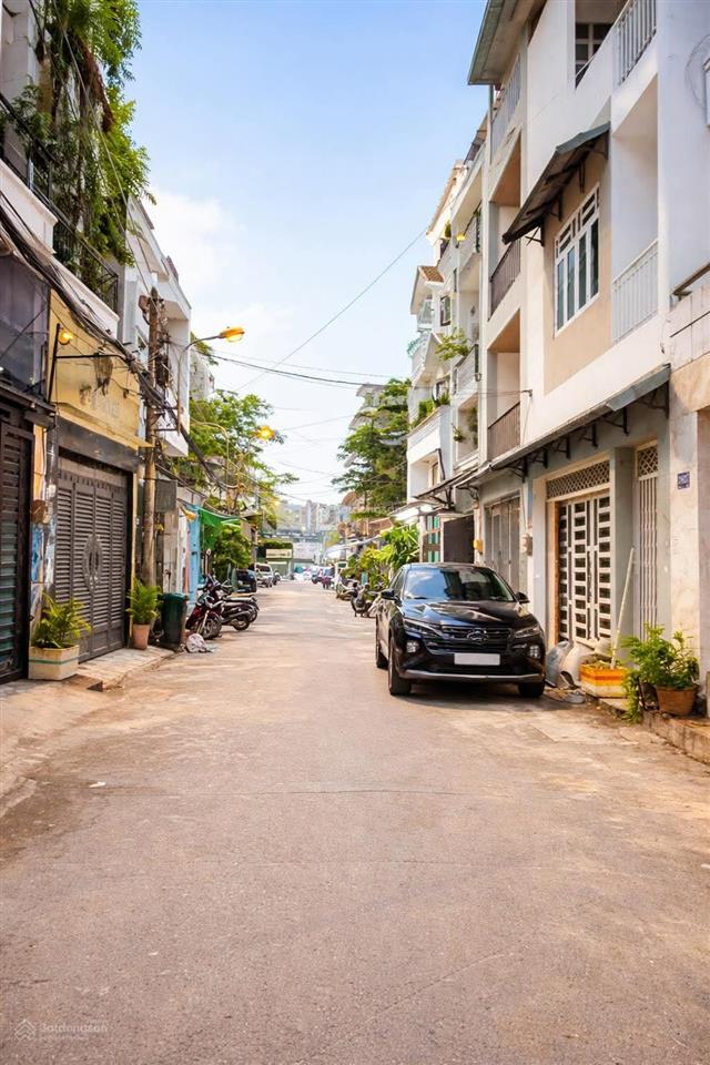 Nhà đẹp trung tâm quận 10 ba tháng hai 5.2x13m chỉ nhỉnh 15 tỷ