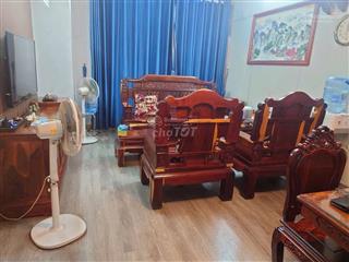 Cần bán gấp căn hộ thuận việt quận 11 dt 90m2, 3 phòng ngủ, 2 wc giao thông thuận tiện di chuyể