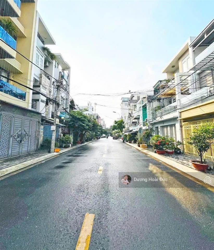 Nhà đất mặt tiền đường số lâm văn bền quận 7  5x18m  cạnh nguyễn thị thập