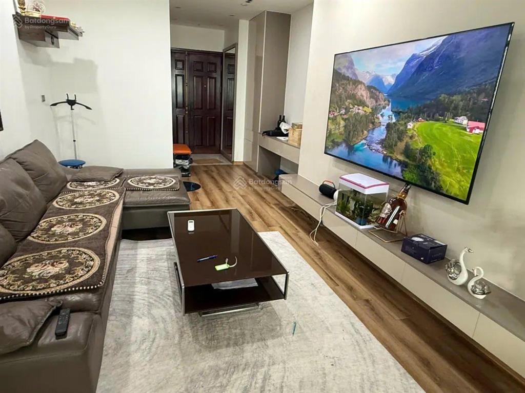 Bán căn hộ chung cư 30t nguyễn chánh. dt 76m2 nhà 3 ngủ, 2vs. có thể vào ở ngay