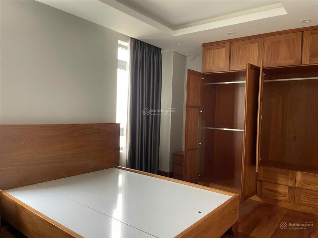 Bán gấp nhà hxh 8m lê văn sỹ  q.phú nhuận, dt 9x21m + 5 tầng + 185m2 đất