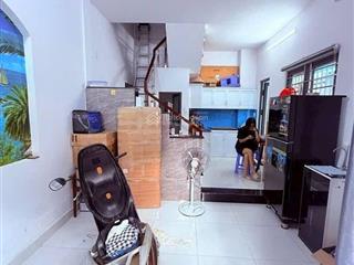 Nhà 3 phòng ngủ, 5 bước ra mặt tiền nguyễn thị thập, nằm cạnh lotte, trung tâm quận 7 chỉ 4 tỷ tl