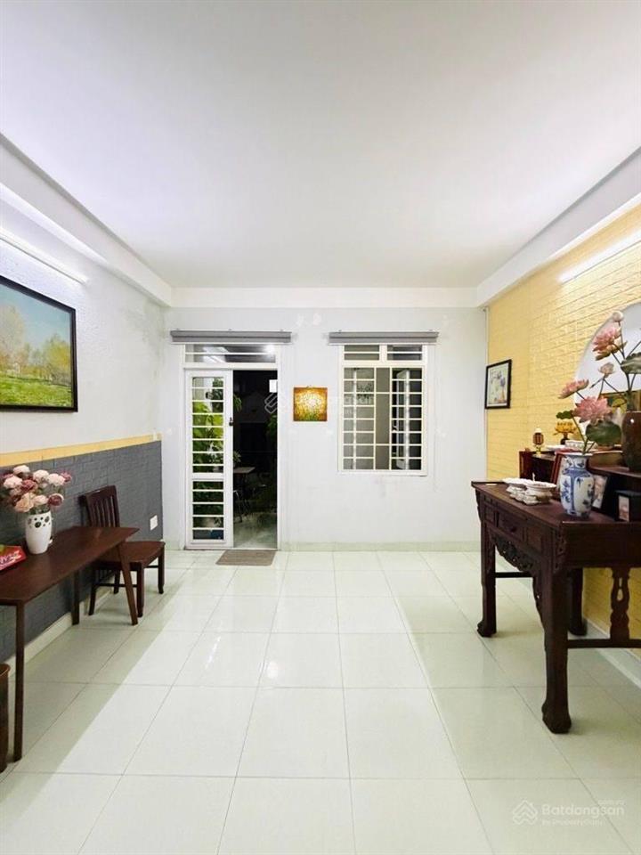 Chính chủ bán nhà tân hưng 105m²  4 tầng xe hơi chỉ 8 tỷ
