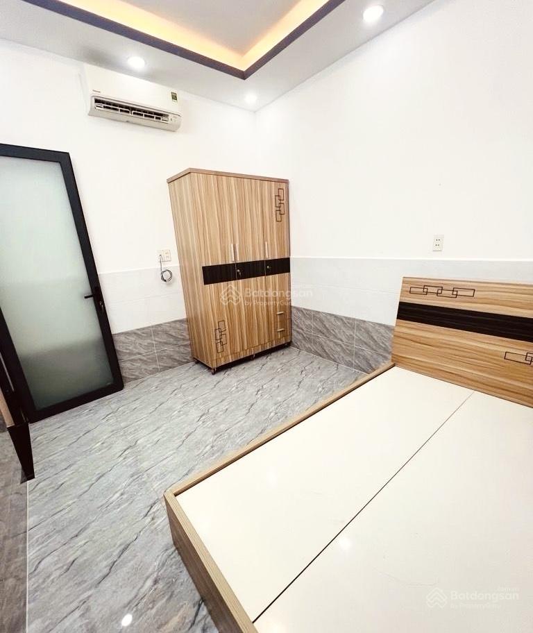 Bán nhà cạnh lotte lâm văn bền, 48m2 2 phòng ngủ chỉ 5 tỷ